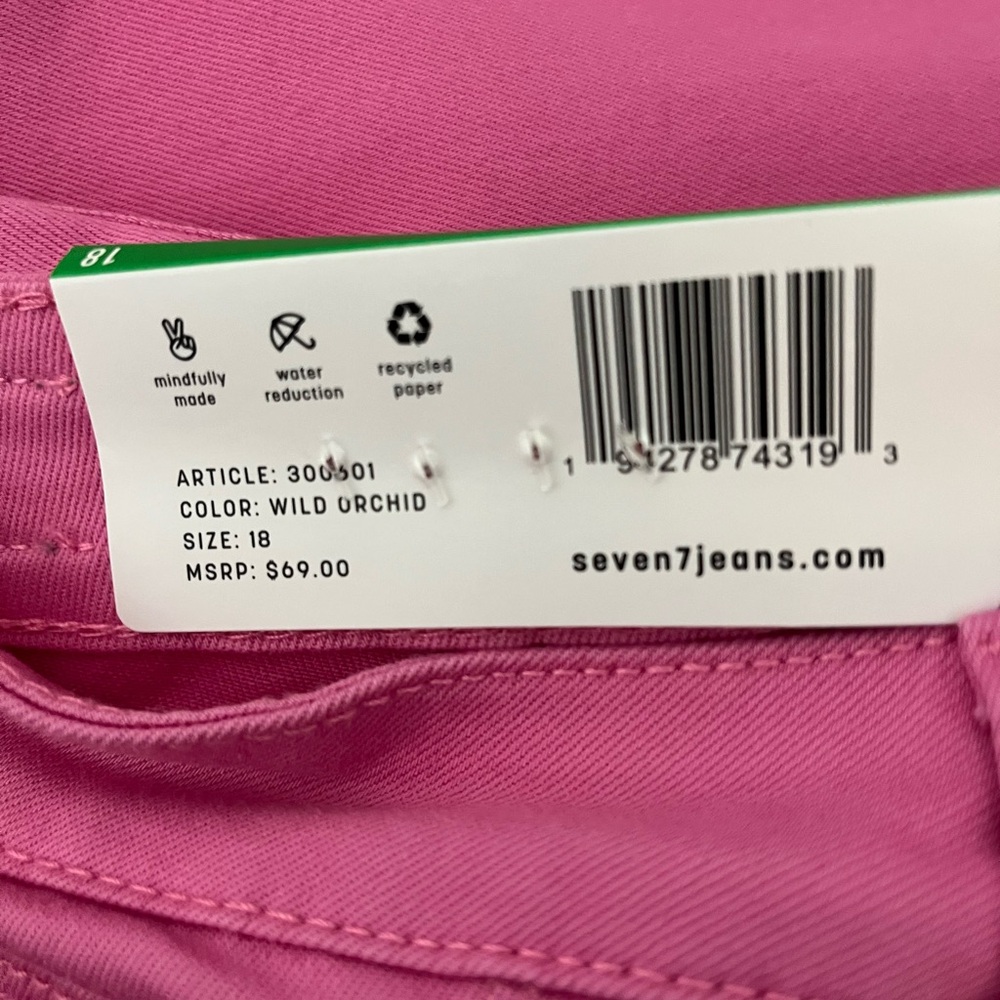 Seven7 Women's High Rise Cropped Pink Kick Flare Jeans - Size 18 NWT - Picture 3 of 6